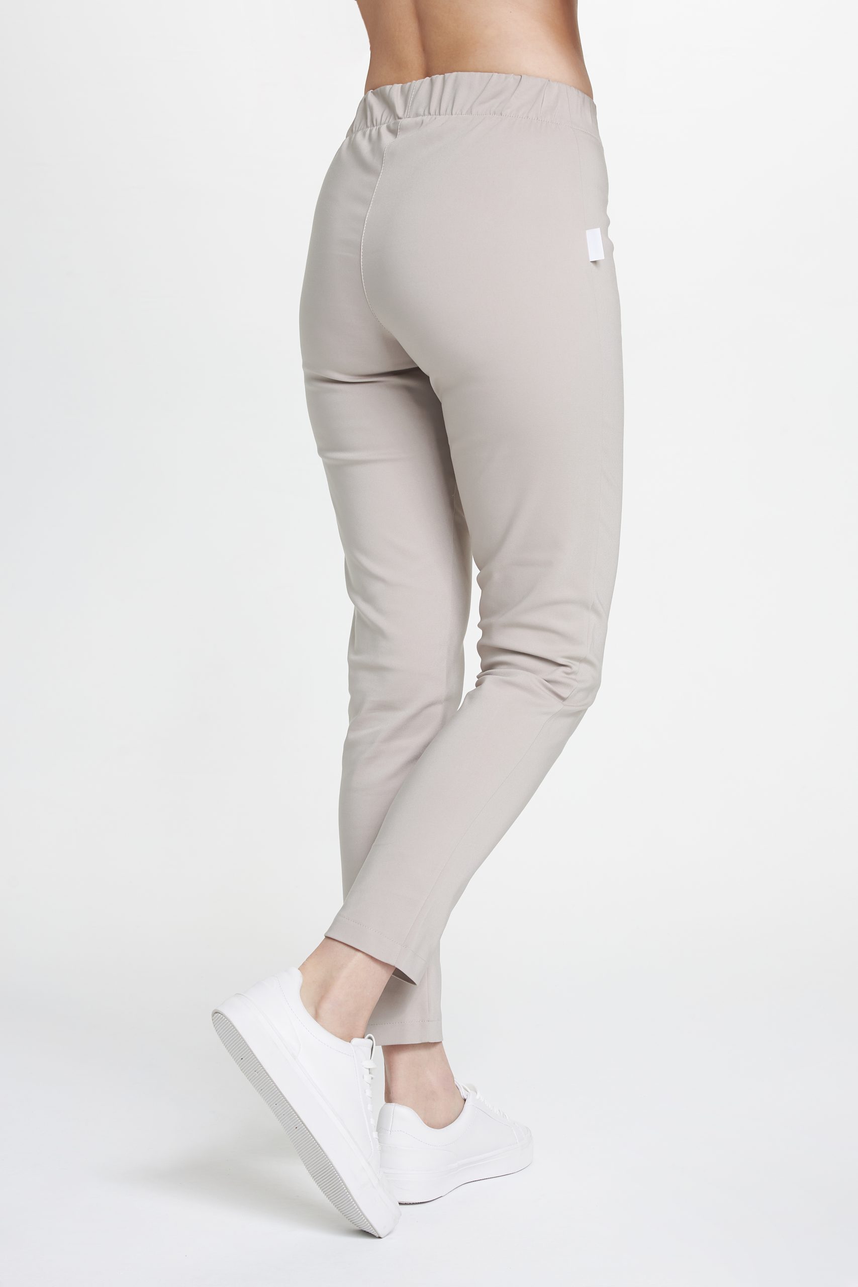 Spodnie medyczne damskie przylegające Premium JASNY BEŻ