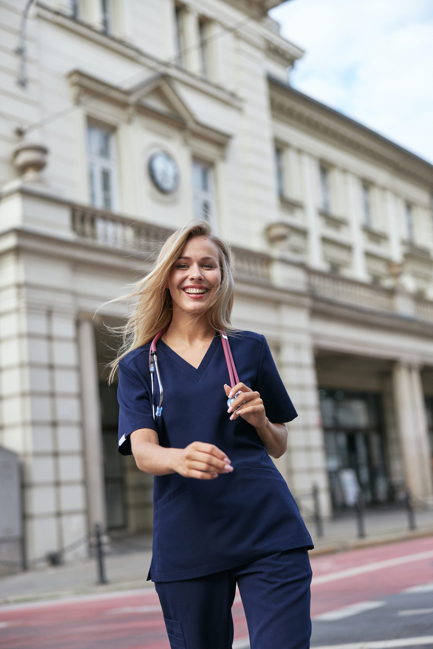 Bluzka medyczna damska scrubs Basic GRANAT