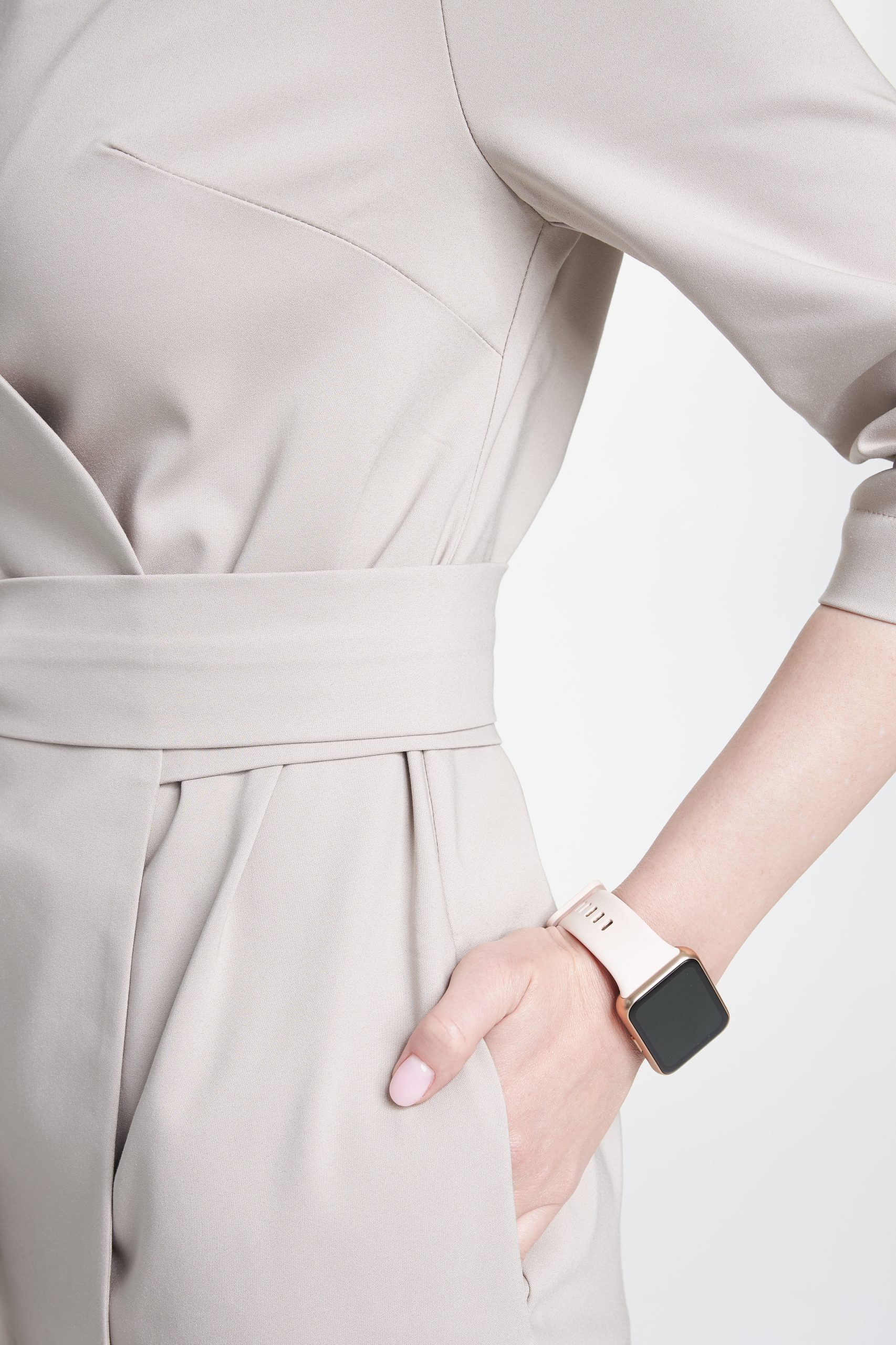 Dámsky lekársky plášť s prémiovým golierom LIGHT BEIG