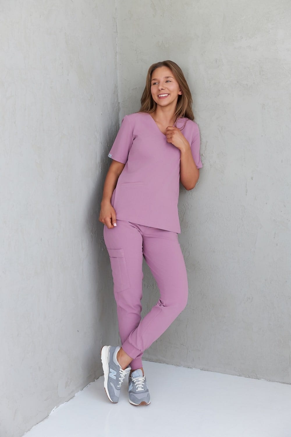 Dámske zdravotné bežecké nohavice SCRUBS Basic VELVET PINK