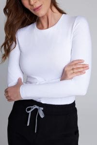 Női orvosi hosszú ujjú fehér