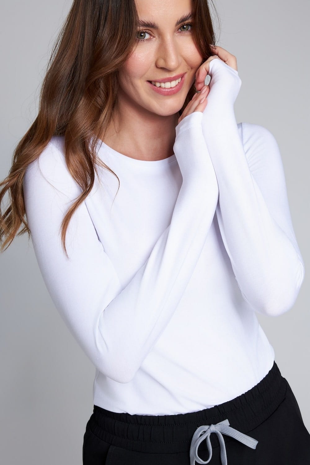 Női orvosi hosszú ujjú fehér