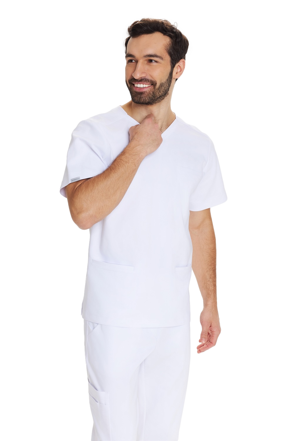 Mężczyzna w białej bluzce medycznej scrubs Premium