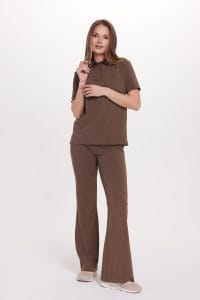 Dámske lekárske nohavice FLARE SCRUBS Basic CHOCOLATE