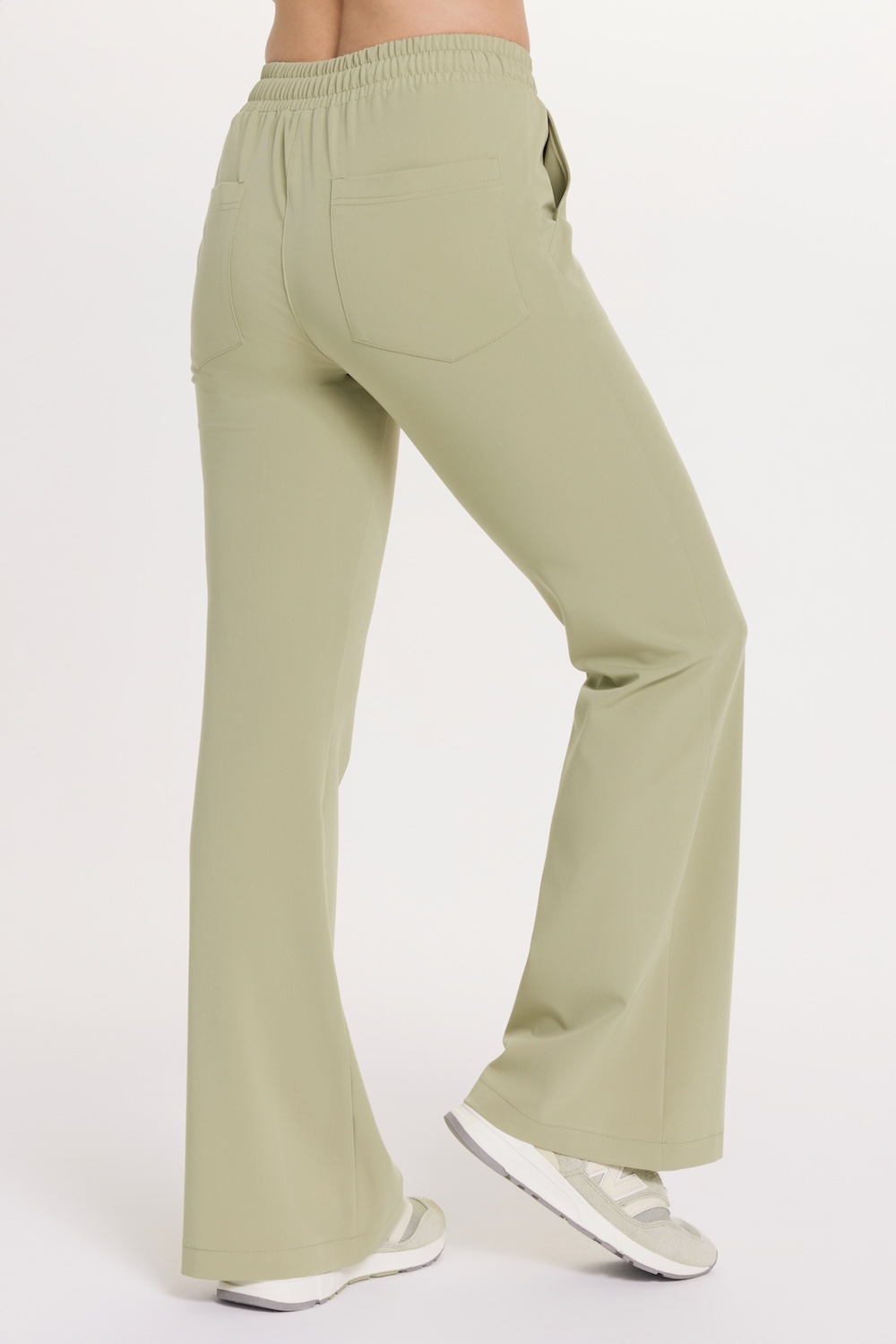 Női orvosi nadrág FLARE SCRUBS Basic ZÖLD TEA TEA