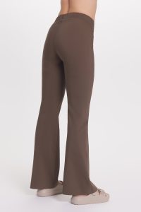 Spodnie medyczne damskie Flare Premium Mleczna Czekolada