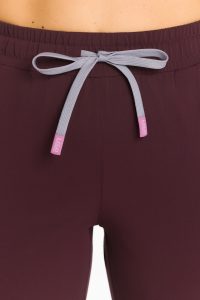 Dámske lekárske nohavice FLARE SCRUBS Basic Plum in CHOCOLATE