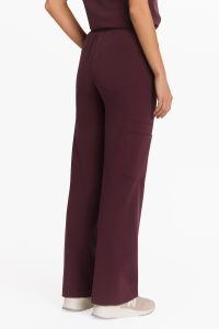 Női orvosi nadrág WIDE SCRUBS Plum csokoládé színben